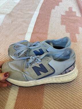 New balance shoes